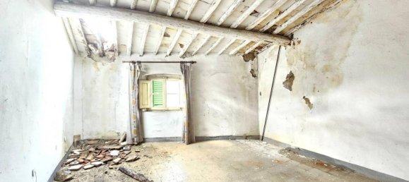 10 rooms House in Pistoia, Italy No. 41379 14