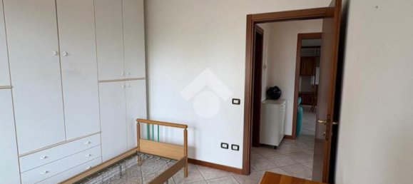 2 bedrooms Apartment in Verona, Italy No. 322200 9