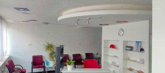 12غرفة بناية في Ostalbkreis, Germany رقم 4828 30