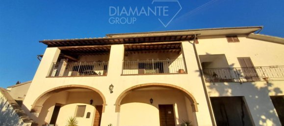 4 غرف نوم قلاع في Castel del Piano, Italy رقم 45622 39