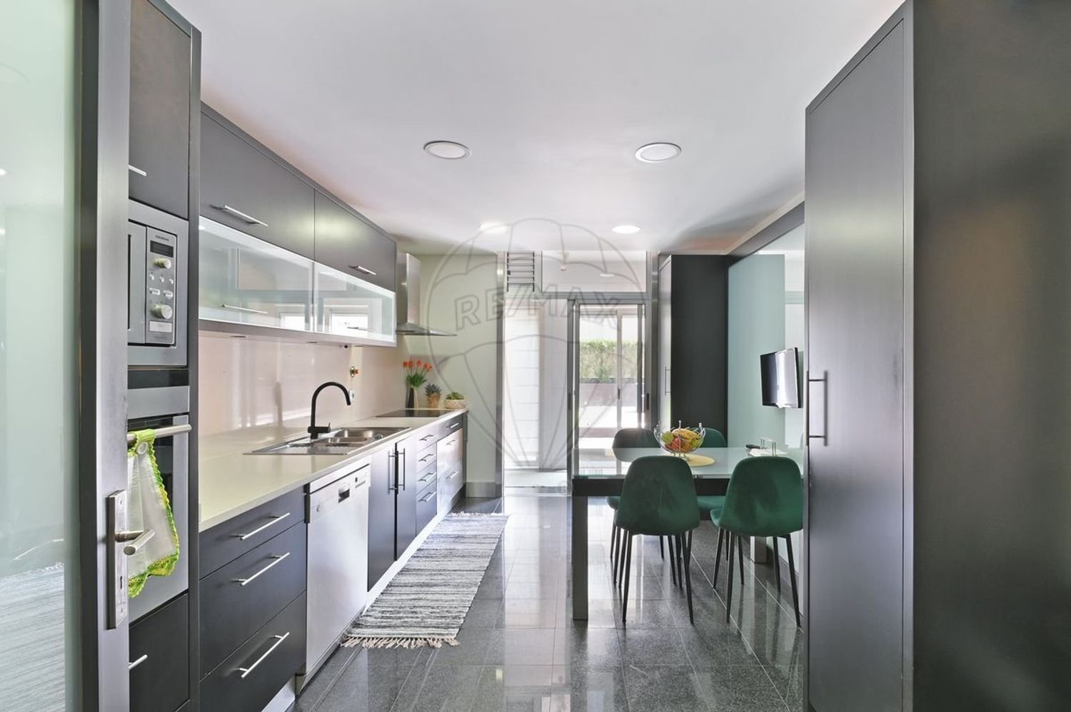 4 Schlafzimmer Wohnung in Castelo da Maia, Portugal, Nr. 329738