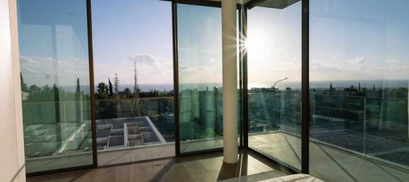 5 bedrooms Villa in Pegeia, Cyprus No. 19520 4