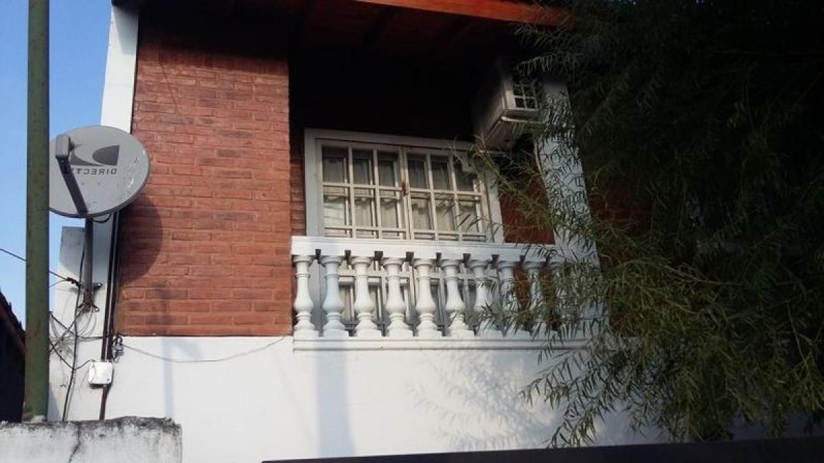 4 chambres Maison à Malvinas Argentinas, Argentina No. 52573