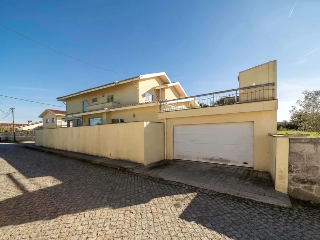 5 bedrooms House in Castelo da Maia, Portugal No. 136314