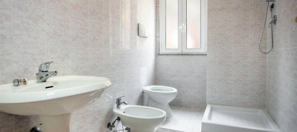 3غرفة منزل ذو طابقين في Zagarolo, Italy رقم 27105 23