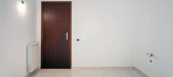 3غرفة منزل ذو طابقين في Zagarolo, Italy رقم 27105 18