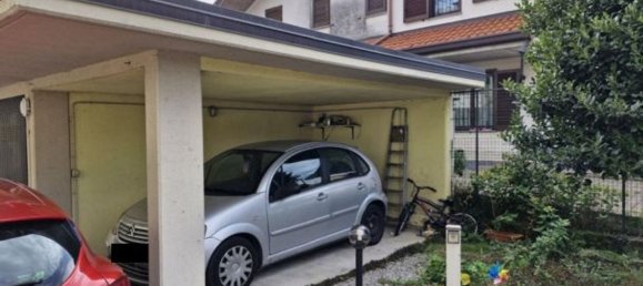 3 rooms Apartment in Arsago Seprio, Italy No. 3204 4