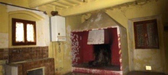 10 rooms House in Terranuova Bracciolini, Italy No. 233819 9