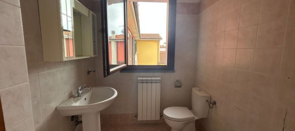 3 rooms Apartment in Castelfranco di Sotto, Italy No. 126248 12