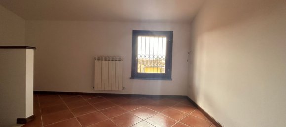 3 rooms Apartment in Castelfranco di Sotto, Italy No. 126248 9