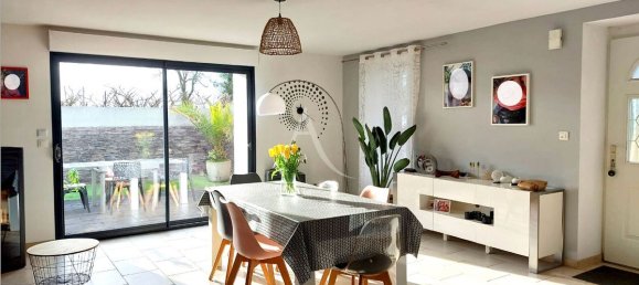 5 bedrooms House in Montaigu-Vendee, France No. 203029 2