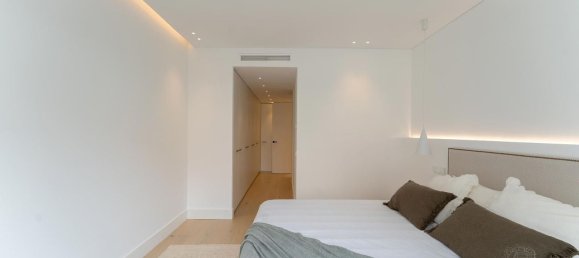 4 bedrooms Apartment in Madrid, Spain No. 193668 16