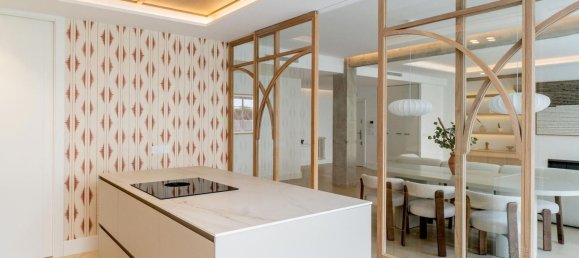 4 bedrooms Apartment in Madrid, Spain No. 193668 10