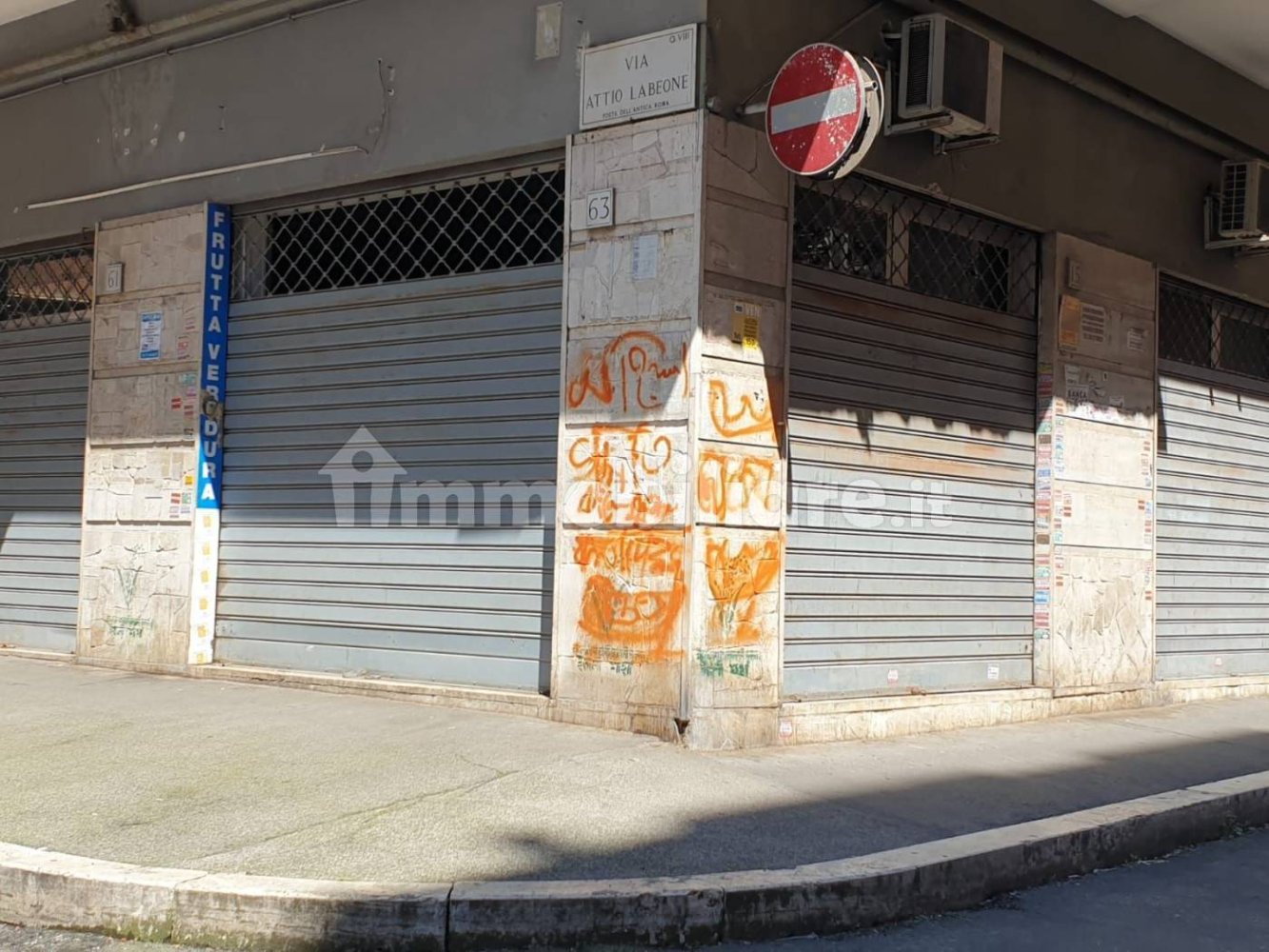 1 room Commercial property in Rome, Italy No. 264247