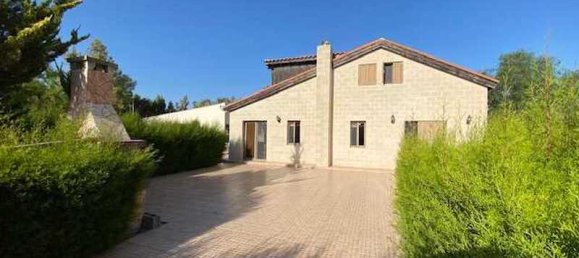 Вилла с 4 спальнями в Писсури, Кипр № 7149 7