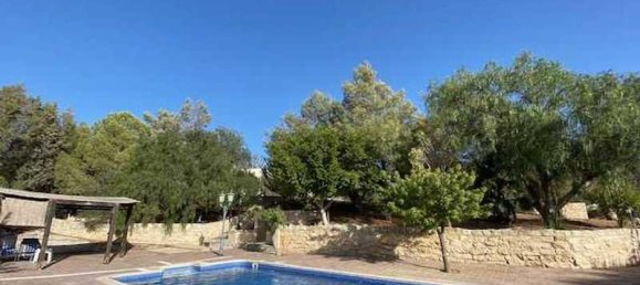 Вилла с 4 спальнями в Писсури, Кипр № 7149 6