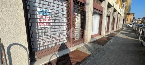 71m² Commercial property in Varese, Italy No. 109822 9