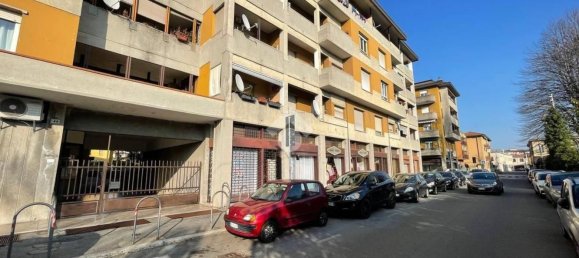 71m² Commercial property in Varese, Italy No. 109822 13