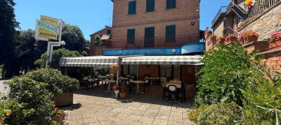 Imóvel comercial de 3 divisões em Città della Pieve, Italy N.º 287389 14