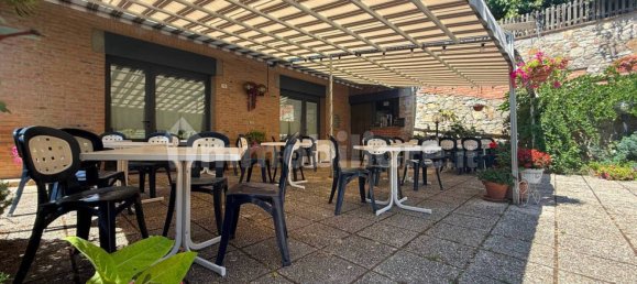 Imóvel comercial de 3 divisões em Città della Pieve, Italy N.º 287389 22