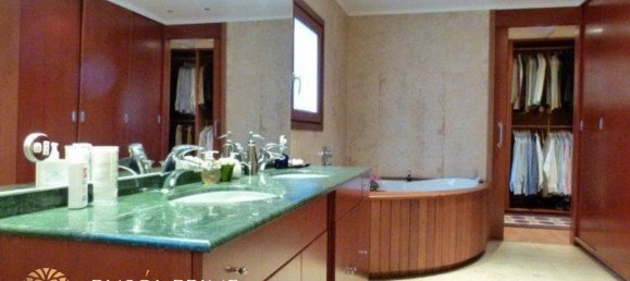 6 bedrooms Villa in Castelldefels, Spain No. 87 14