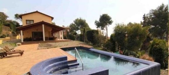 6 bedrooms Villa in Castelldefels, Spain No. 87 10