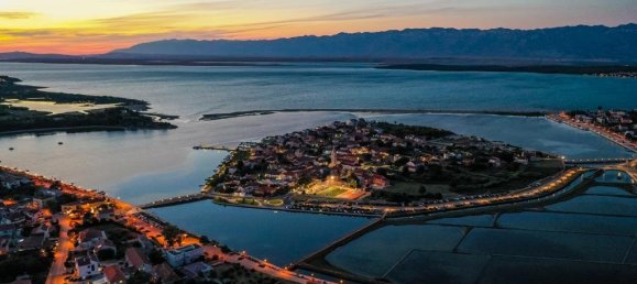 4 غرف نوم فيلا في Nin, Croatia رقم 137 8