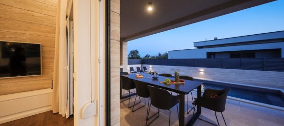 4 غرف نوم فيلا في Nin, Croatia رقم 137 20