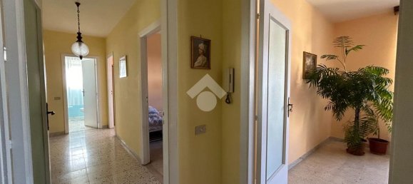 3 bedrooms Apartment in Potenza, Italy No. 318066 11