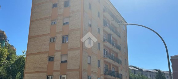 3 bedrooms Apartment in Potenza, Italy No. 318066 4
