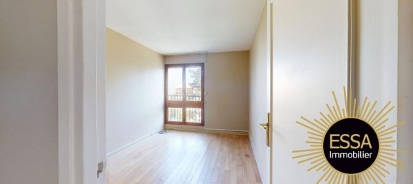 2 bedrooms Apartment in Yvelines, France No. 333379 4