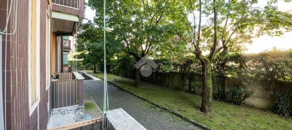 Квартира с 2 спальнями в Милан, Италия № 339044 38