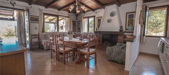 5 bedrooms Villa in Olbia, Italy No. 319689 6