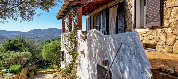 5 bedrooms Villa in Olbia, Italy No. 319689 2