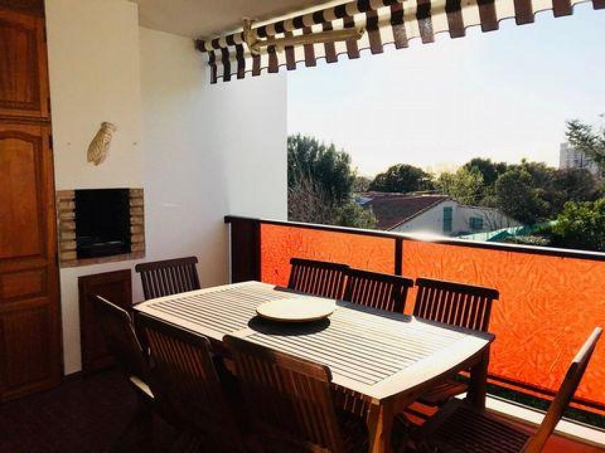 Кондоминиум  с 2 спальнями в Марсель, Франция № 15591