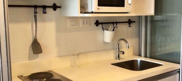 1 غرف نوم منزل ذو طابقين في Khlong Toei, Thailand رقم 9652 7