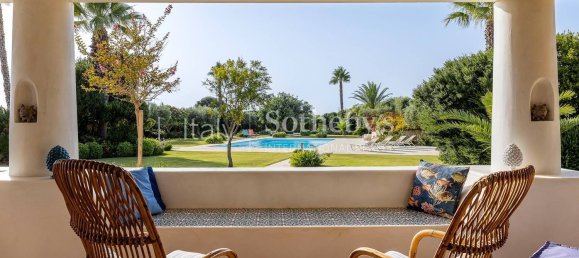 Villa de 4 dormitorios en Mazara del Vallo, Italy No. 376609 2