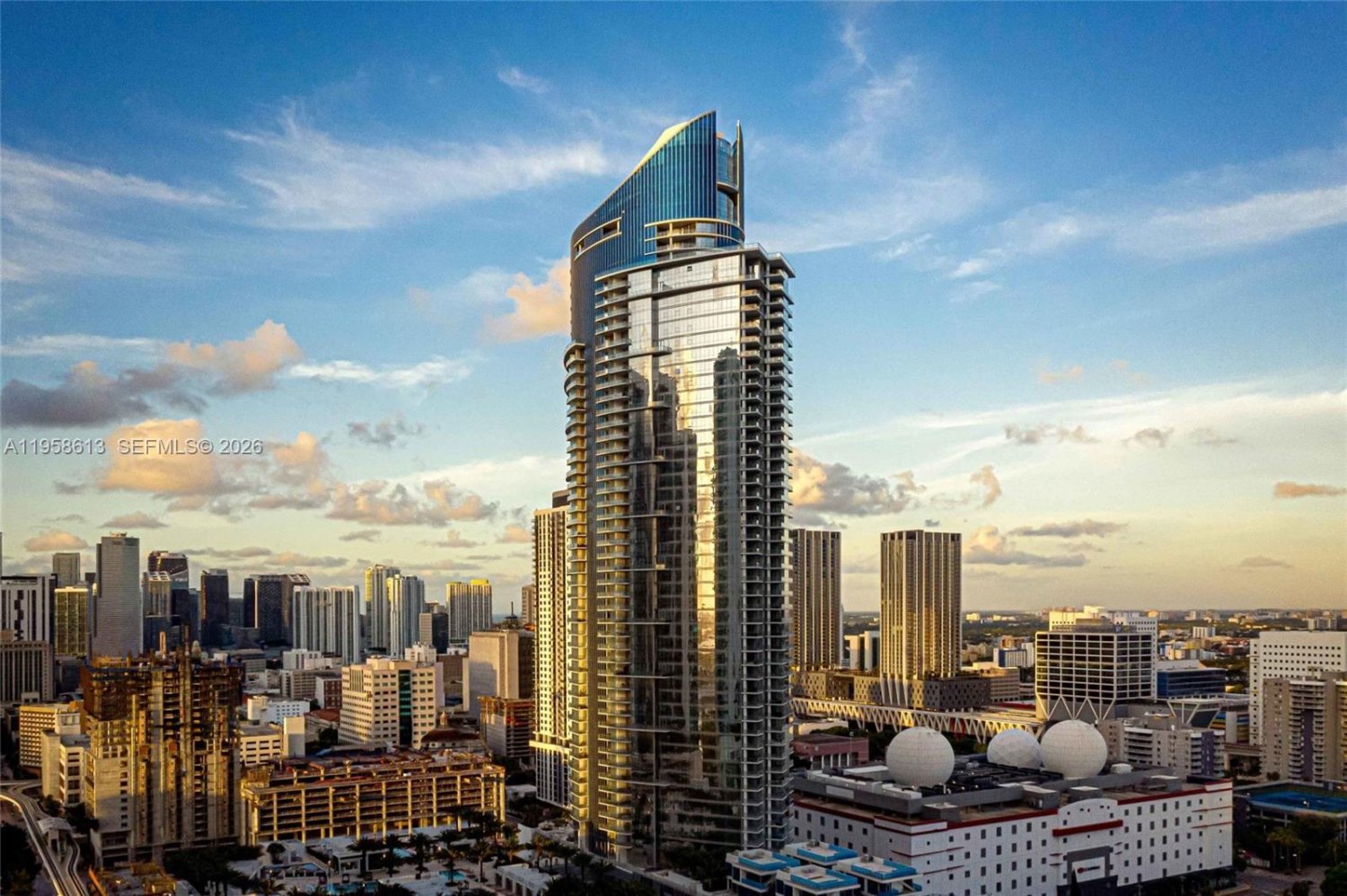 Propriedade comercial T3 em Miami, EUA N.º 615520