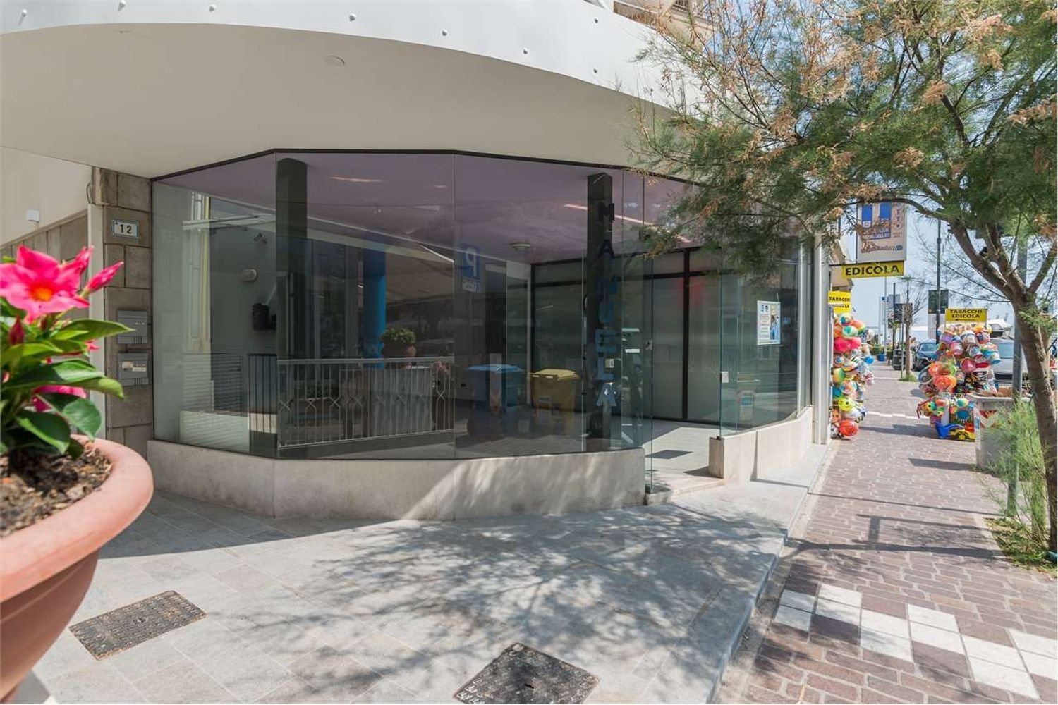  عقار تجاري في Misano Adriatico, Italy 80متر مربع رقم 291985