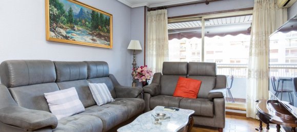 Apartamento de 4 dormitorios en Zaragoza, Spain No. 62056 6