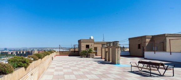 Apartamento de 4 dormitorios en Zaragoza, Spain No. 62056 40