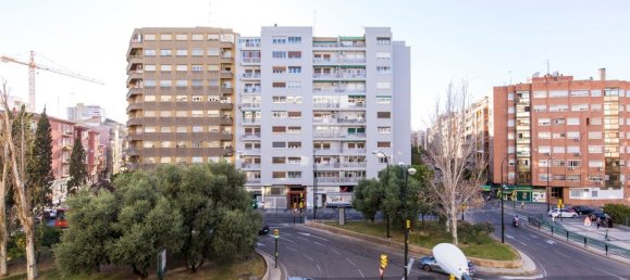 Apartamento de 4 dormitorios en Zaragoza, Spain No. 62056 46
