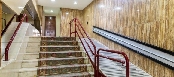 Apartamento de 4 dormitorios en Zaragoza, Spain No. 62056 36