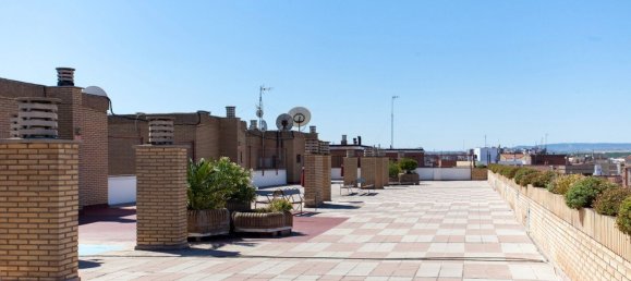Apartamento de 4 dormitorios en Zaragoza, Spain No. 62056 38