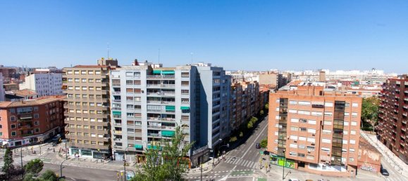 Apartamento de 4 dormitorios en Zaragoza, Spain No. 62056 47