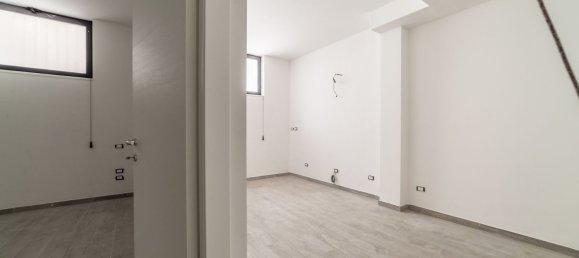 2-Zimmer Wohnung in Guidonia Montecelio, Italy, Nr. 270264 7