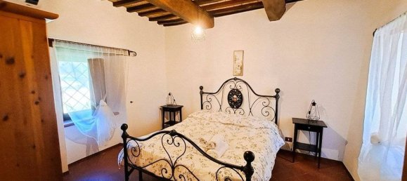 5 bedrooms House in Tuoro sul Trasimeno, Italy No. 54207 8