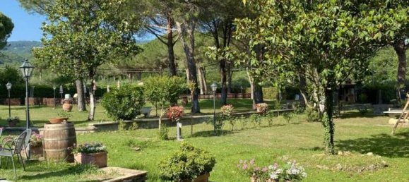 5 bedrooms House in Tuoro sul Trasimeno, Italy No. 54207 19