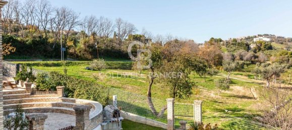 4 Schlafzimmer Villa in Tortoreto, Italy, Nr. 234280 30