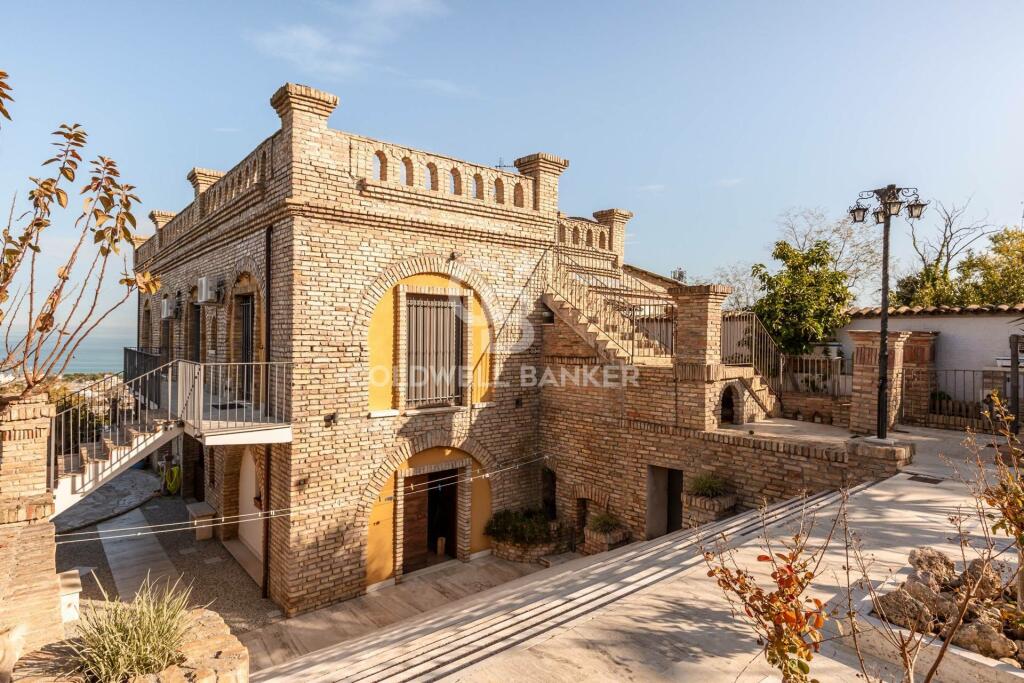 4 Schlafzimmer Villa in Tortoreto, Italy, Nr. 234280